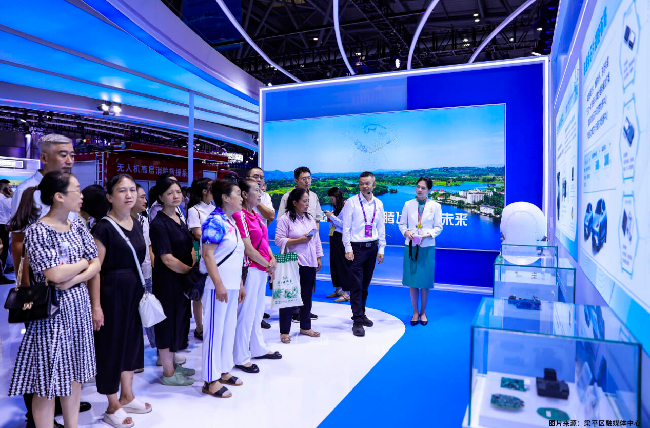 智博收官：平偉實業(yè)硬核展品引爆全場，解鎖產(chǎn)業(yè)融合新范式